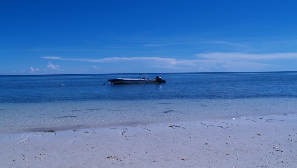 Anda White Beach Resort Exterior photo