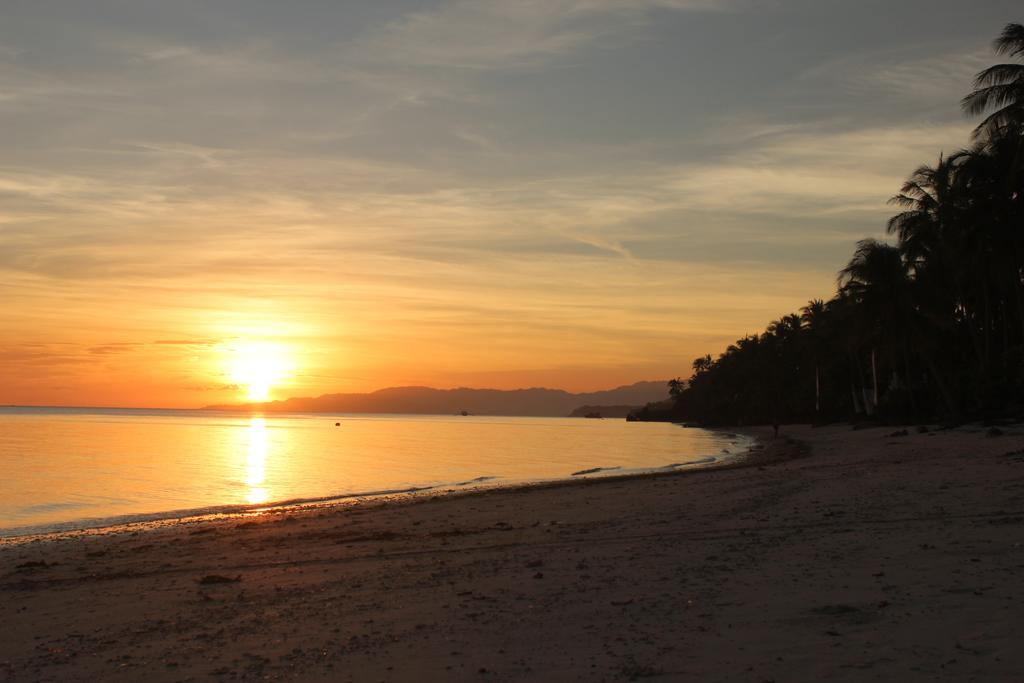 Anda White Beach Resort Exterior photo
