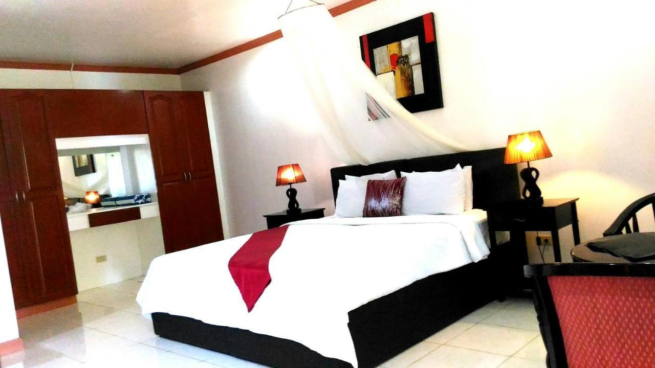 Anda White Beach Resort Exterior photo