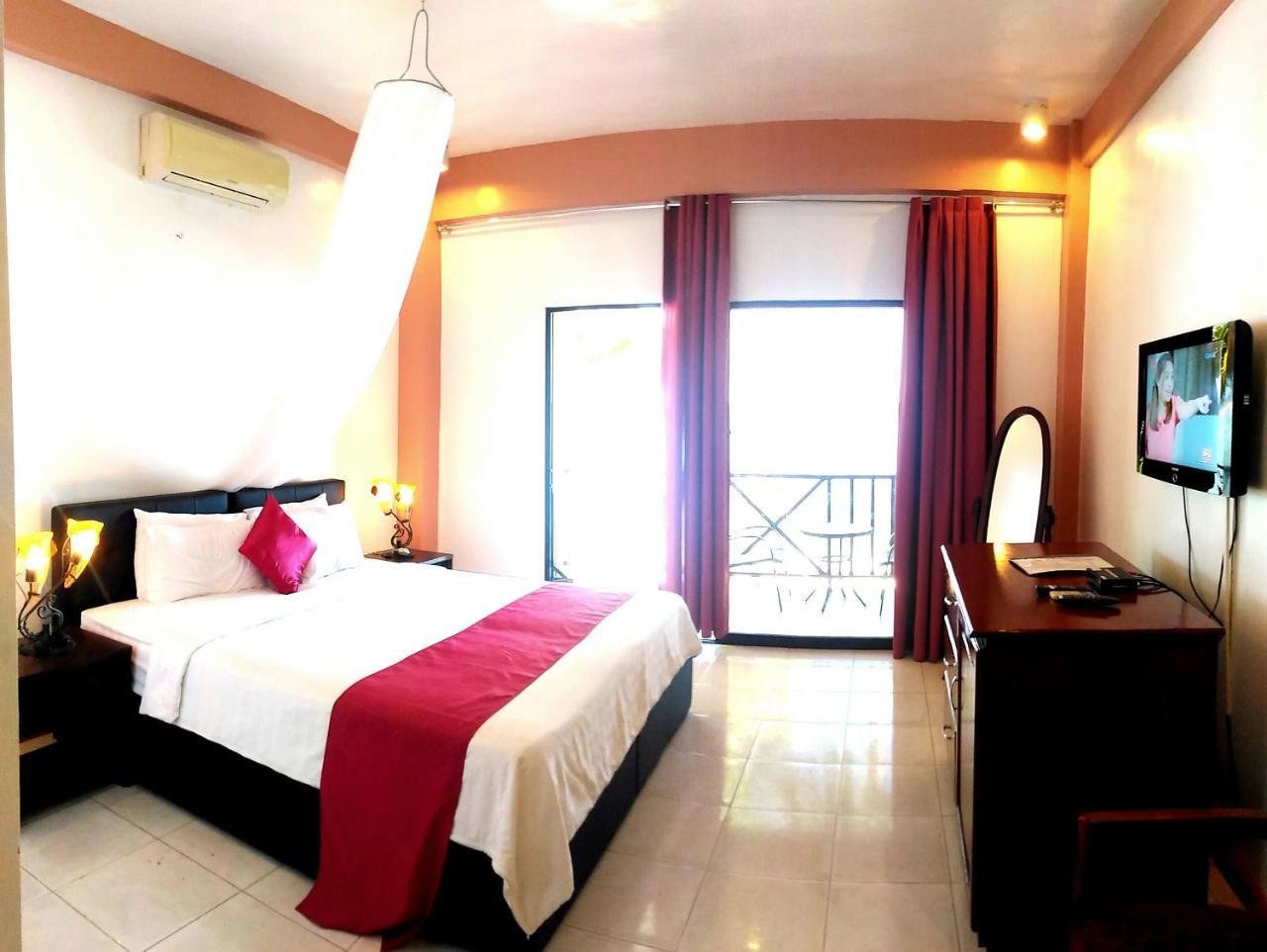 Anda White Beach Resort Exterior photo