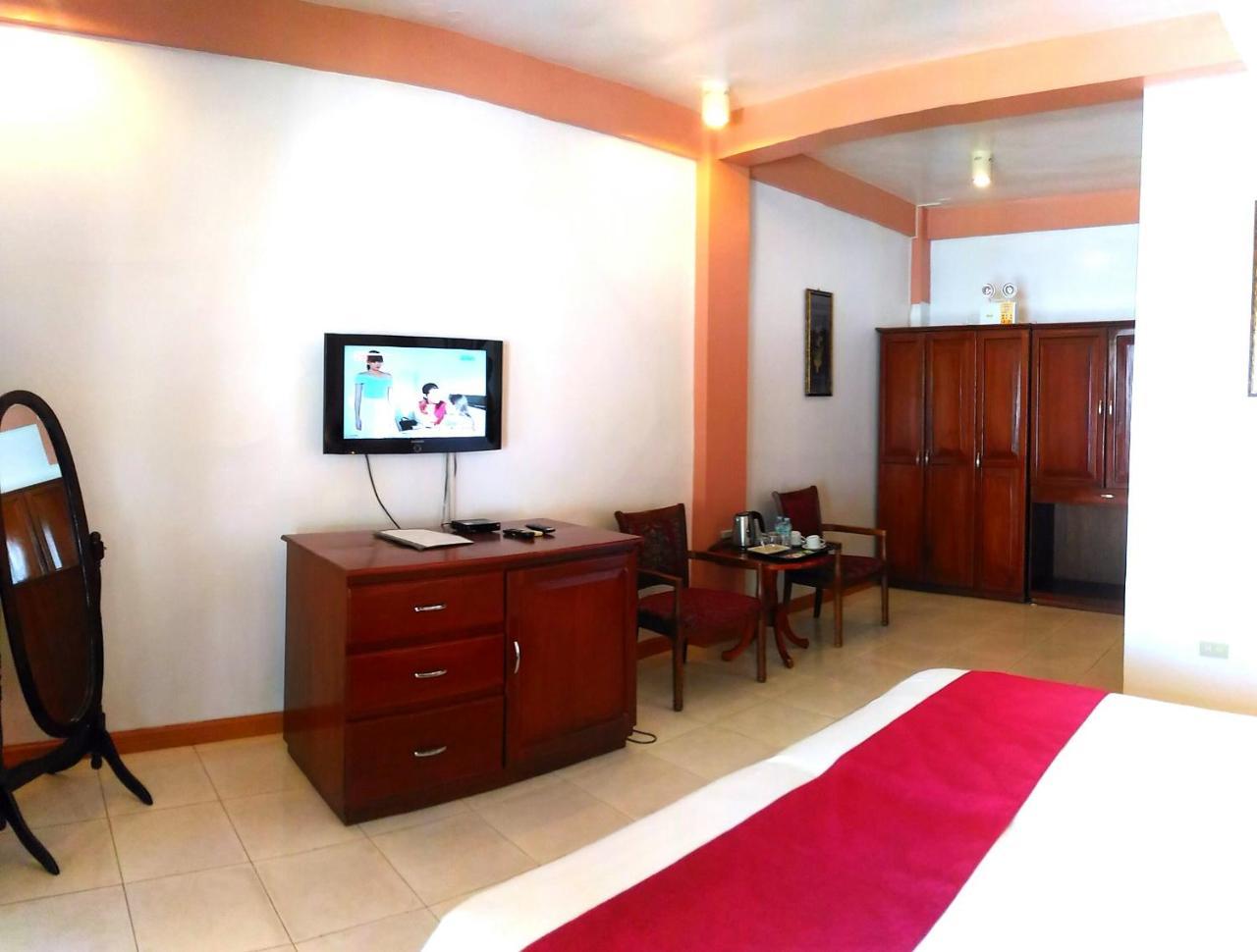 Anda White Beach Resort Exterior photo