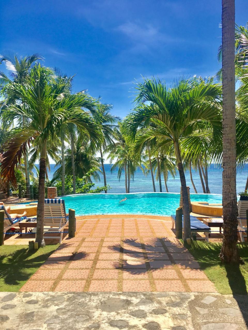Anda White Beach Resort Exterior photo